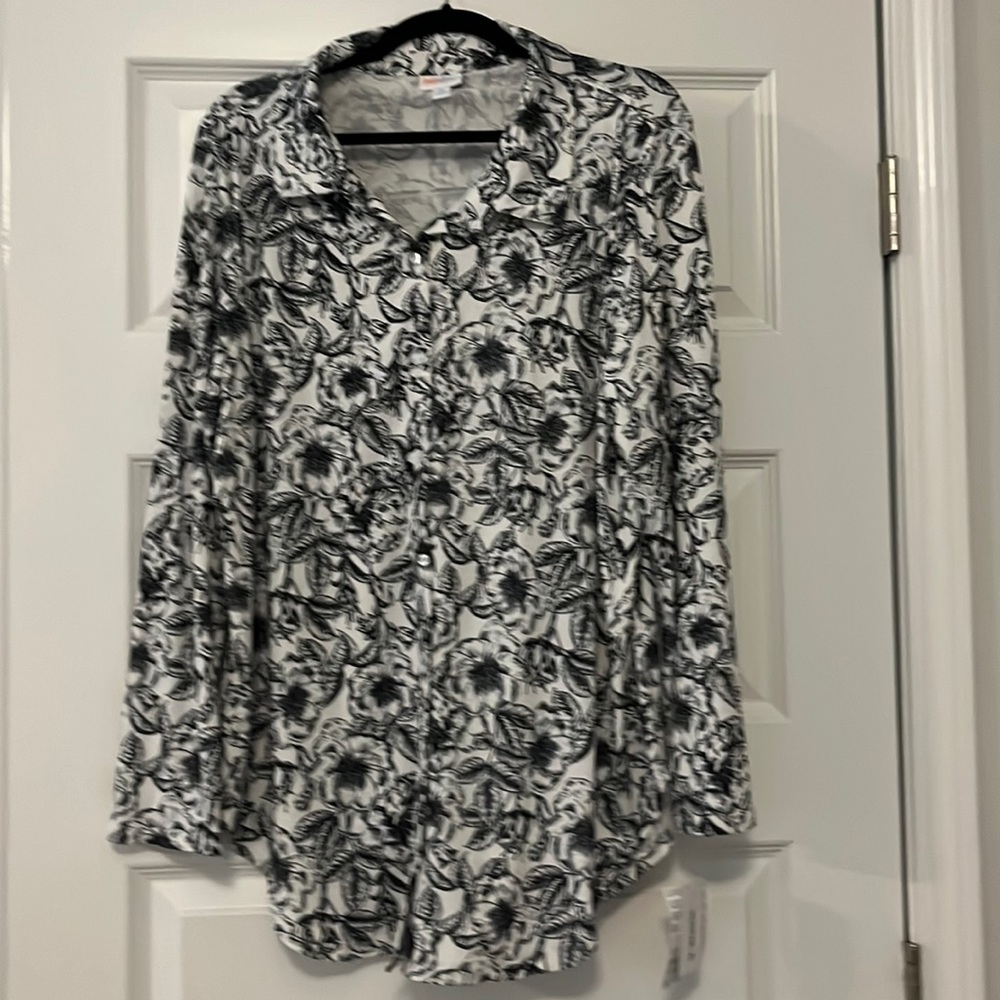 LuLaRoe Button Down Valentina, Black and White Floral Print, Size XL